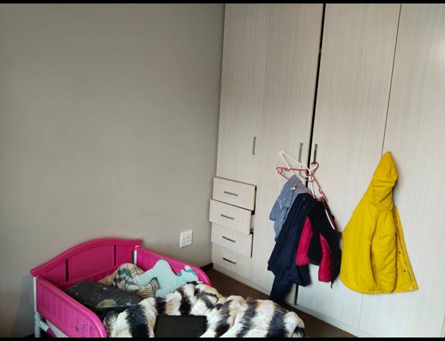 3 BEDROOM DUET TO LET IN HILLSIDE